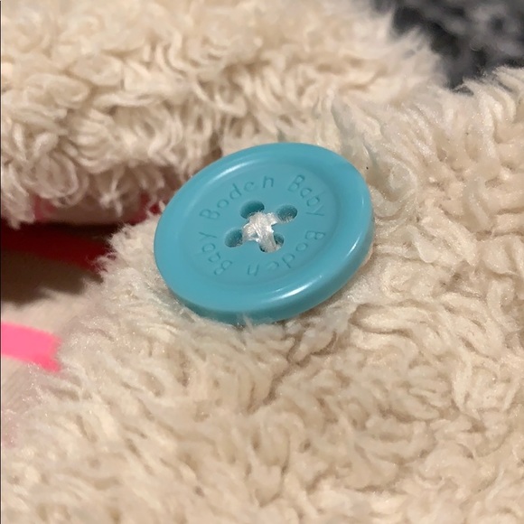 Boden 3-6 mo fuzzy vest - Picture 5 of 5